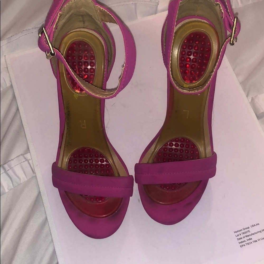 Pink platform heels - Picture 4 of 7